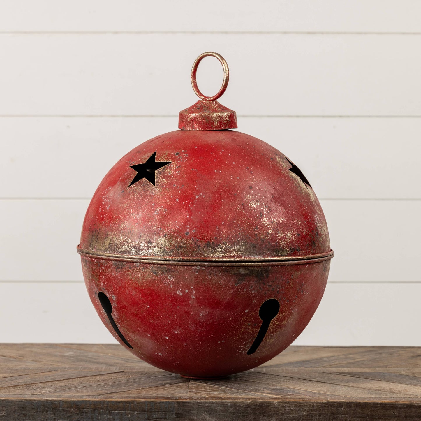 20" RED STAR SLEIGH BELL