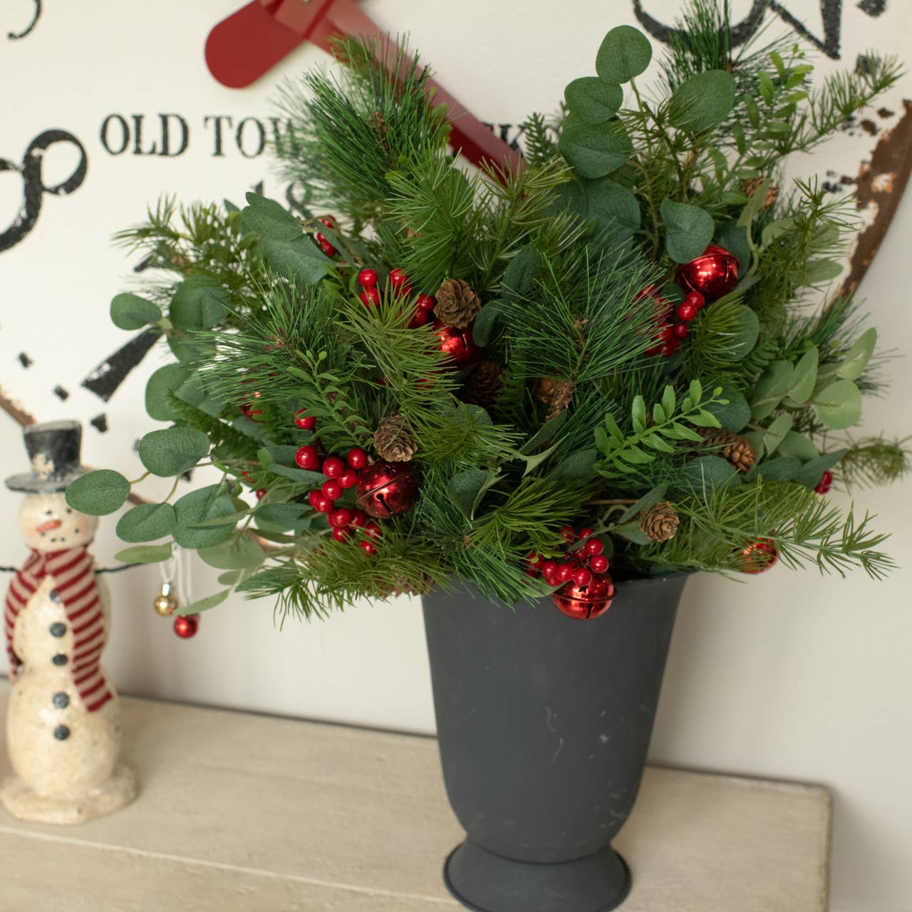 18" PINE, BERRIES, CONES & JINGLE BELL PICK