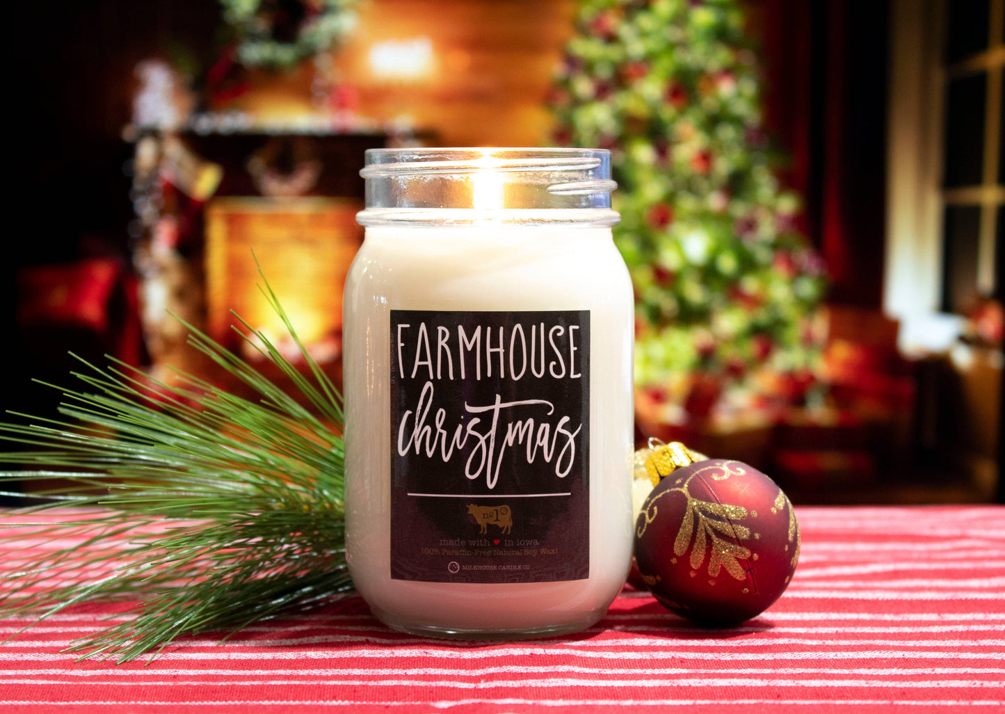 13 oz Mason Jar Soy Candle: Farmhouse Christmas