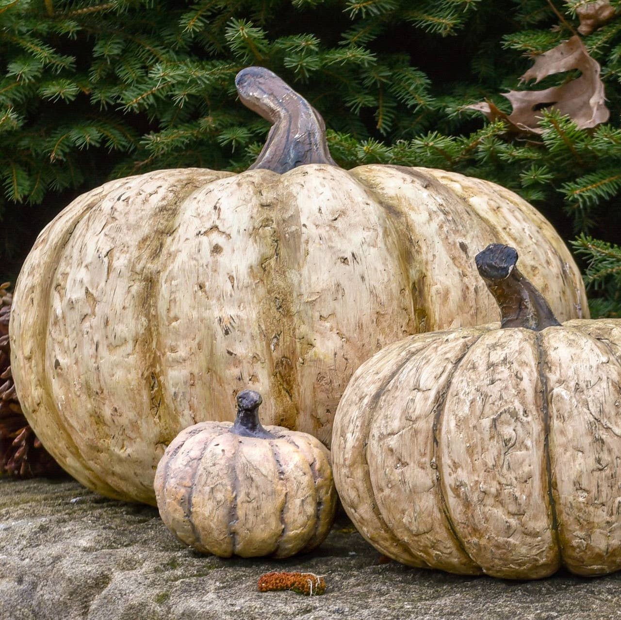 9" WHITE SHORT PUMPKIN