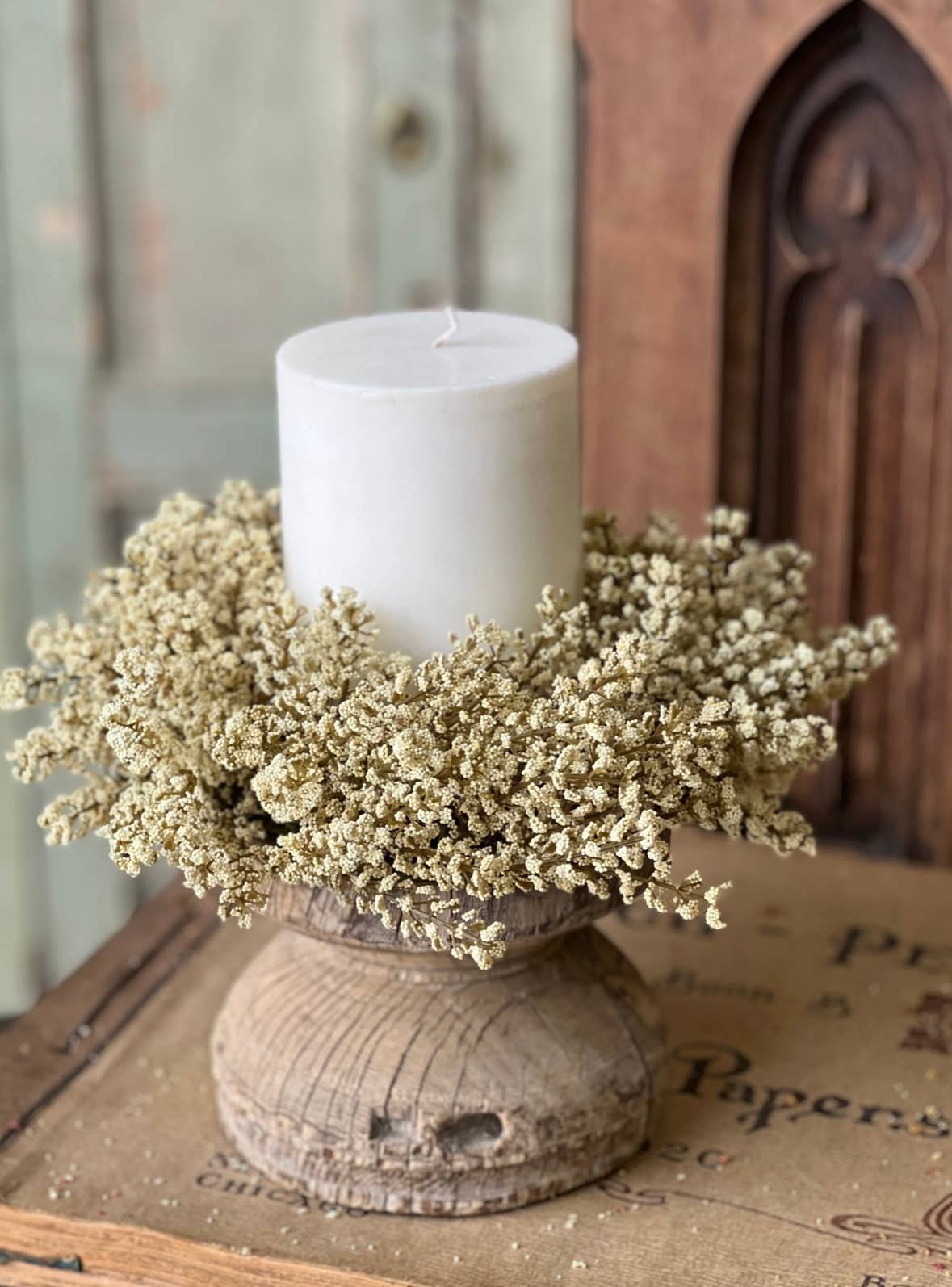 12” Bursting Astilbe Cream Candle Ring