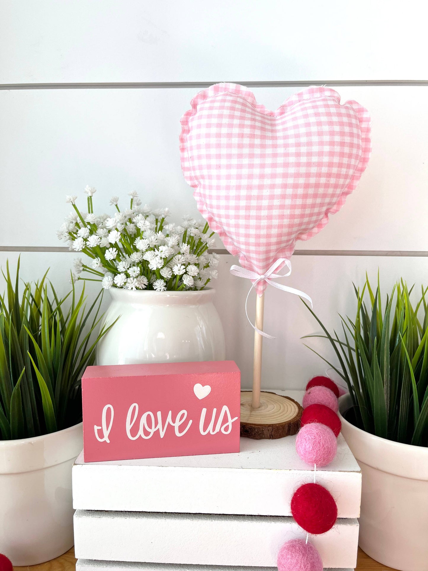 Valentine Rustic Heart Pink Gingham Tree